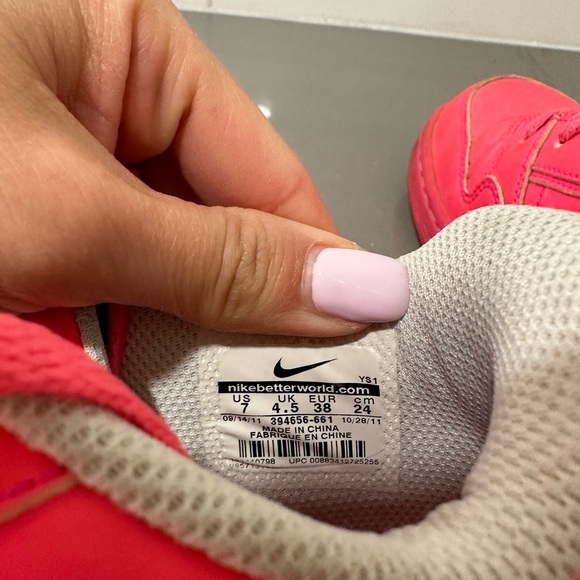 Nike Women’s Running shoe Size 7 - Picture 4 of 4